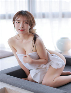 致敬白衣天使公益云演唱会