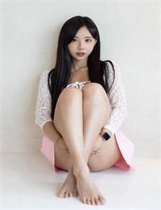 又粗又壮巨龙挤进美妇