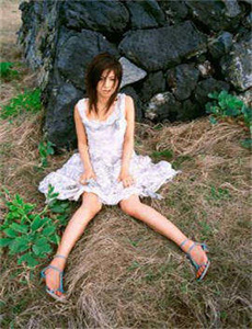 动漫美女被撕开裤裆